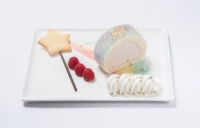 　星のステッキから出てきた魔法のロールケーキ