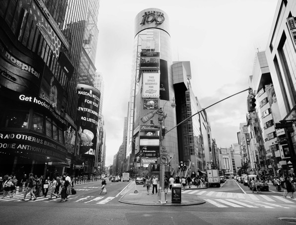 Times Square, 109 (2010) ［ニューヨーク、東京］ (C) P.M.Ken